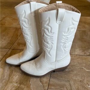 White Western Cowboy Boots